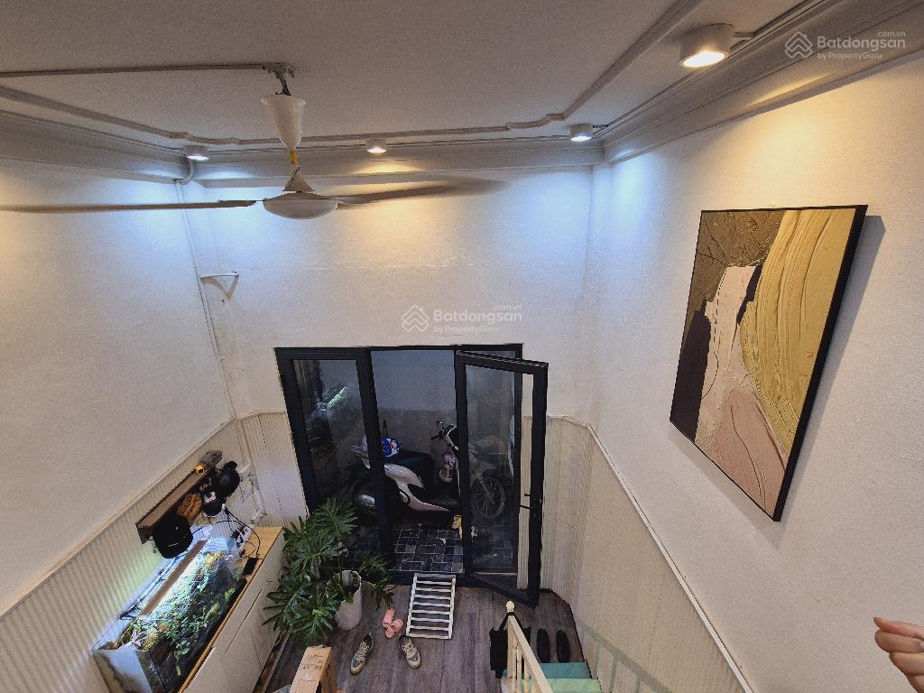 Bán nhà riêng phố khúc thừa dụ, 8,5 tỷ, 30m2, view đẹp, nhiều tiện ích