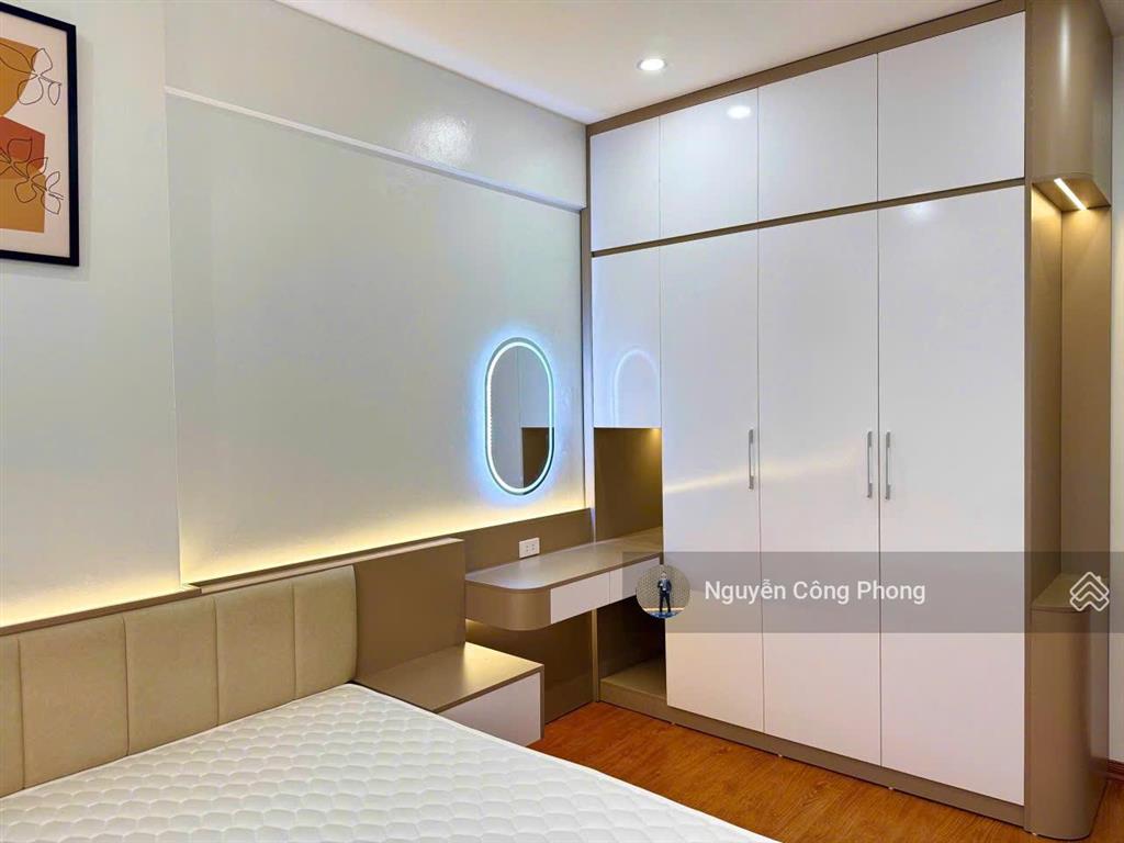 Sếp em cần bán gấp căn hộ đẹp long lanh với nội thất full đồ cao cấp từ sofa đến đèn trần pha lê