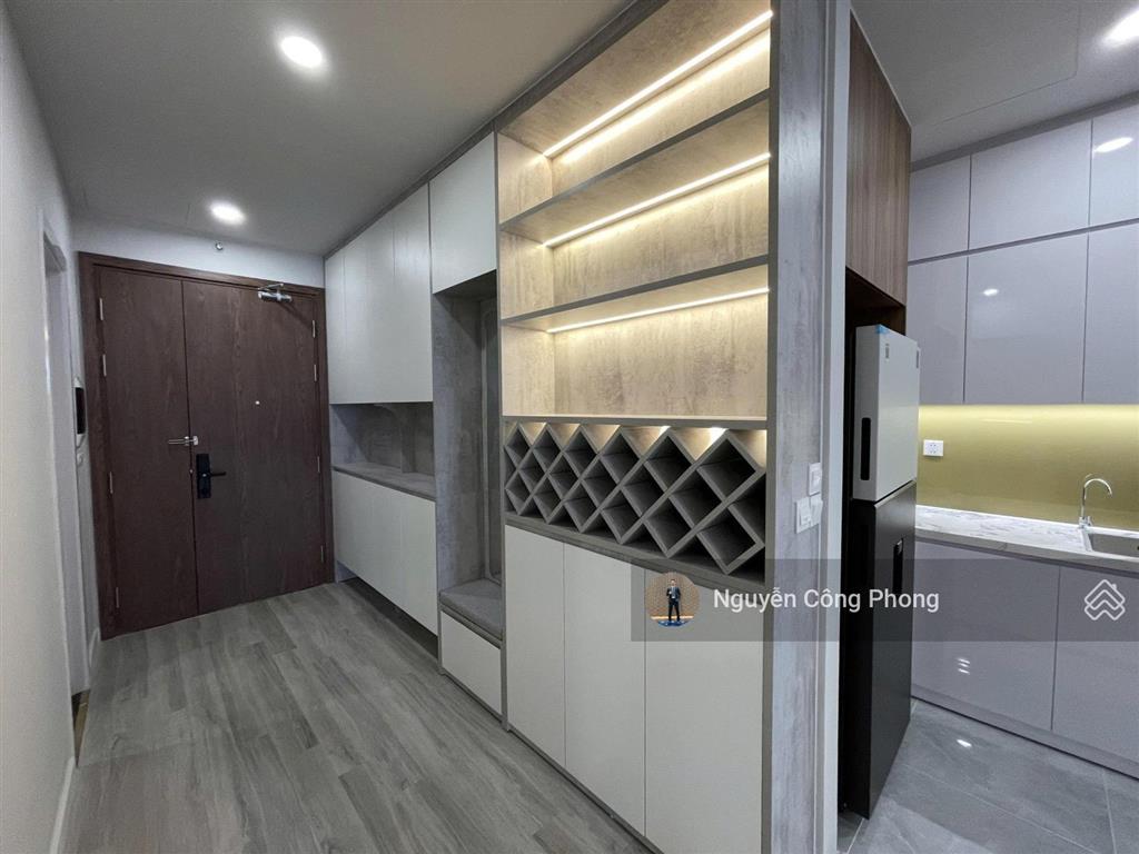 Căn hộ toà 17t11  thnc  68m2  2pn  full nội thất mới cao cấp  sổ đỏ  tầng đẹp  giá 6,7 tỷ
