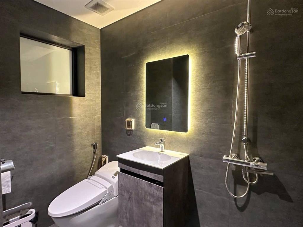 Chung cư handico complex  33 lê văn lương, mới bàn giao  83,2m2  2pn2wc  giá 107,5tr/m2 (có tl)