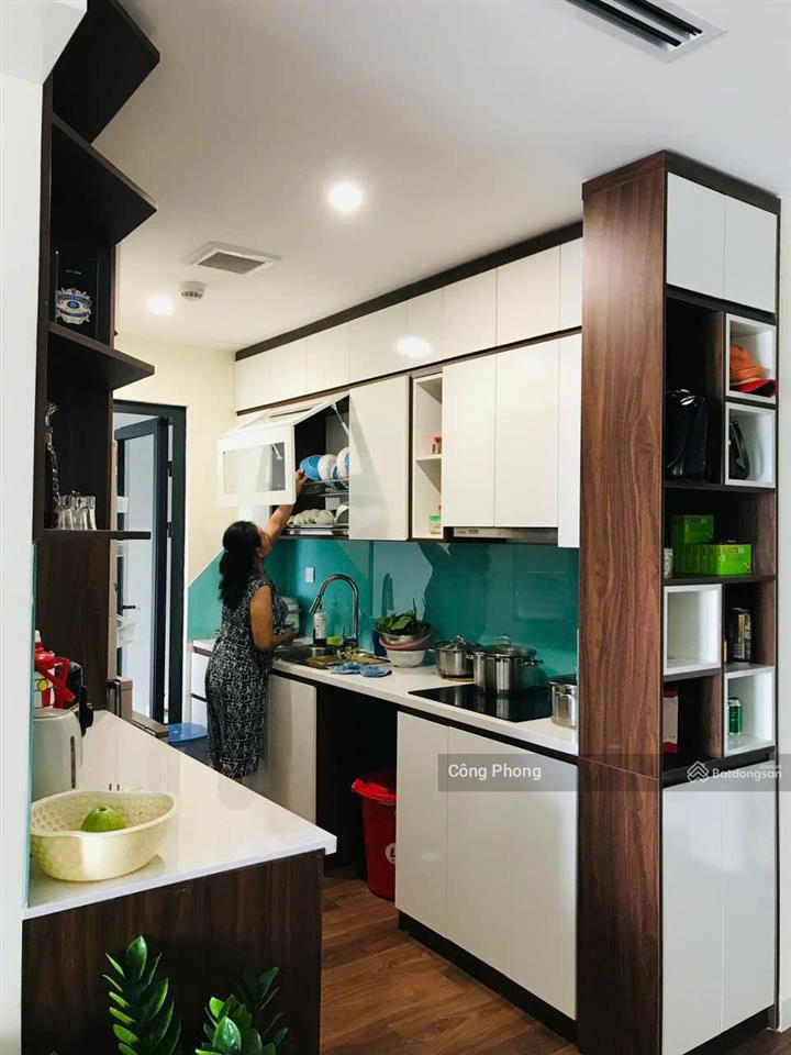 Căn hộ gần 70m²  2n2wc  sổ đỏ sẵn  nội thất cơ bản  cần bán gấp giá 7,4 tỷ có tl. nhà đẹp