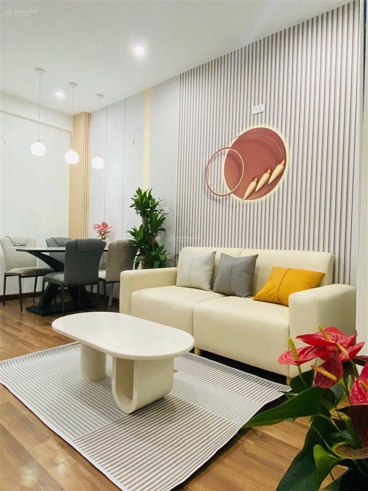 Giá chốt 5,5 tỷ căn 2 ngủ, 2wc. nhà sạch sẽ, vào ở ngay