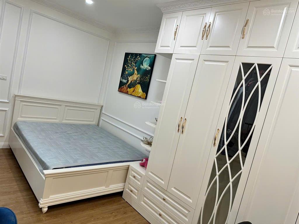 Không thương lượng! giá 5.6 tỷ  căn 2 ngủ  center point. làm việc chính chủ