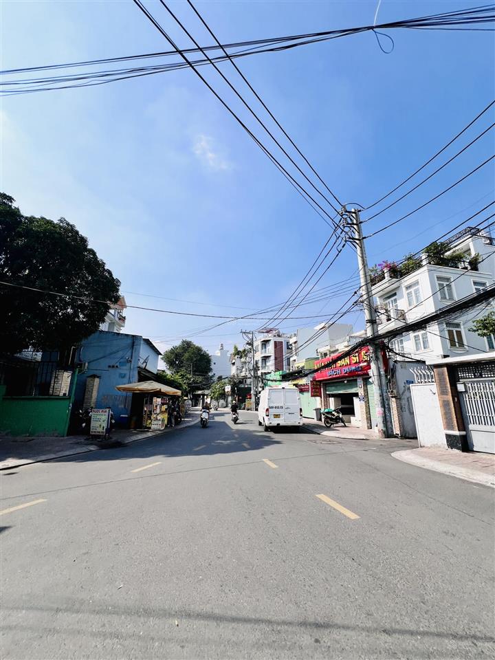 Nhà 108m2  ngang 6m  gần hoàng diệu 2, chưa qua đầu tư  bao giá toàn trung tâm thủ đức