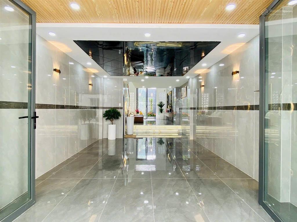 Bán nhà thủ đức 2 tỷ 950 đang cho thuê 20tr/th!!!!