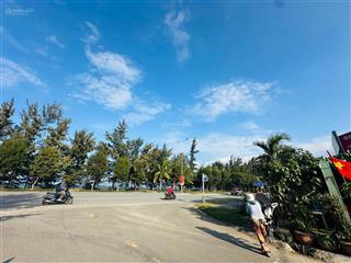 Bán nhanh lô đất biển, giá chỉ 4 tỷ 9 thông biển 70m,  ngay để có giá tốt