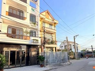 Bán nhà hiếm giá 7,x tỷ dt 102m2 ngang 6m  dài 17  3 tầng  kinh dương vương  bình tân tphcm