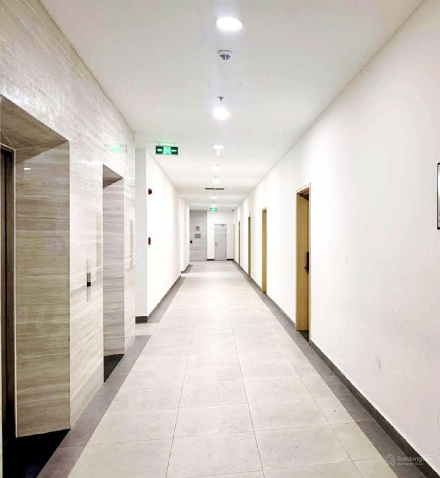 P10. q6  giá 2xxx tỷ dt 43m2  kế bên đại lộ võ văn kiệt. giao thông vô cùng thuận tiện.