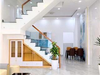 Nhà rẻ 48m2 3 tầng hơn 3 tỷ đường xe hơi gần ngã tư 4 xã.