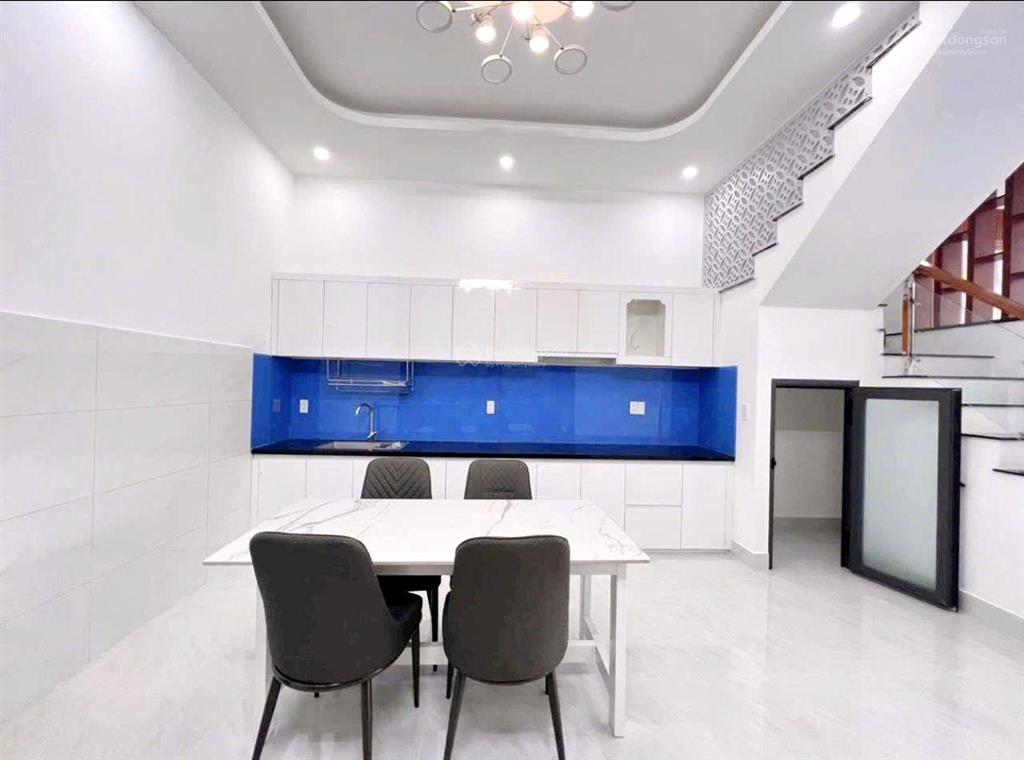 Bán nhà 85m  3 tầng 3pn 3wc g.iá hơn 6 t.ỷ. an lạc bình tân