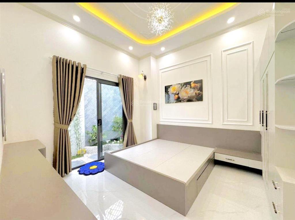 Bán nhà 4.1 x 11m  3 tầng  3pn  3wc  gi.á hơn 5 t.ỷ. an lạc bình tân.