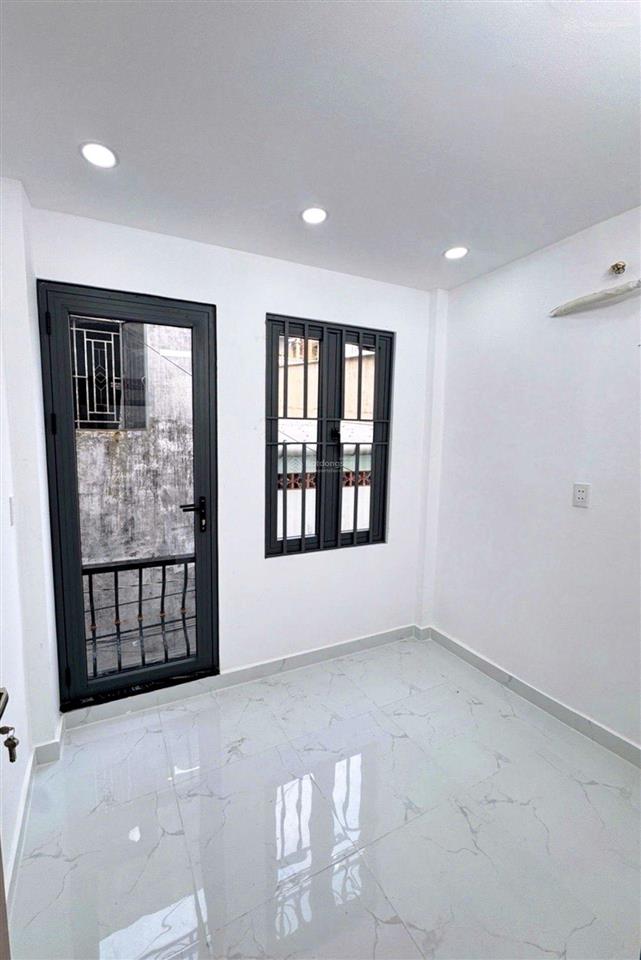 Bán nhà dtsd 28m2  1 trệt 1 lầu  2pn  2wc  vị trí vàng bình tân!