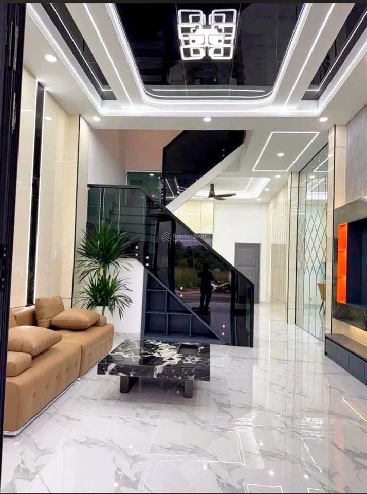 Bán nhà dt 4 x 16  2 tầng  2pn  bình trị đông, bình tân.