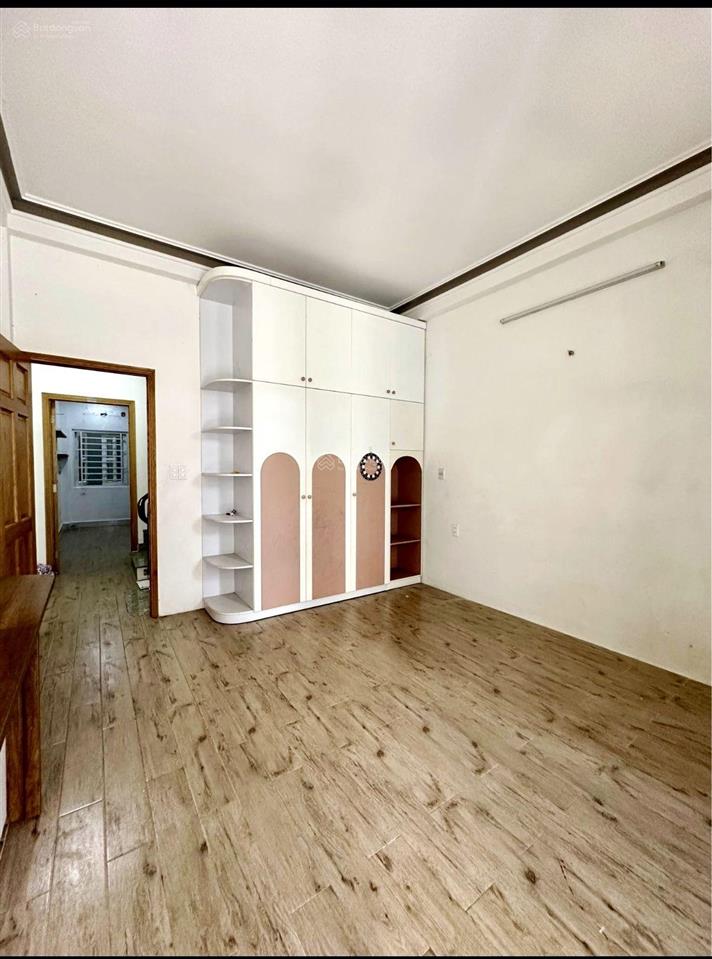 Quá ngon, hơn 4 tỷ, dt 65m2, 2 tầng, hẻm xe hơi 6m thông, shr, hương lộ 2, bình trị đông, bình tân