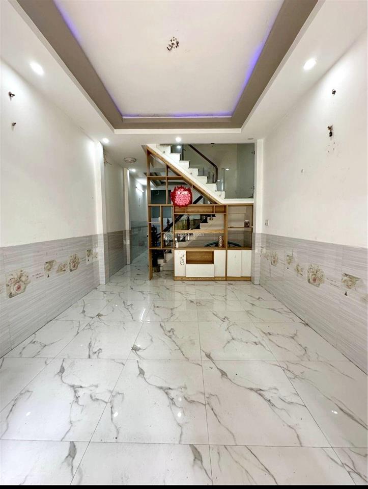 Quá ngon, hơn 4 tỷ, dt 65m2, 2 tầng, hẻm xe hơi 6m thông, shr, hương lộ 2, bình trị đông, bình tân