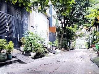 Nhà 3pn. dt(4.3mx18m). nhỉnh 5ti. hxh thông. shr chính chủ. đường số 6.kdc t.ê.n l.ử.a . an lạc bìn
