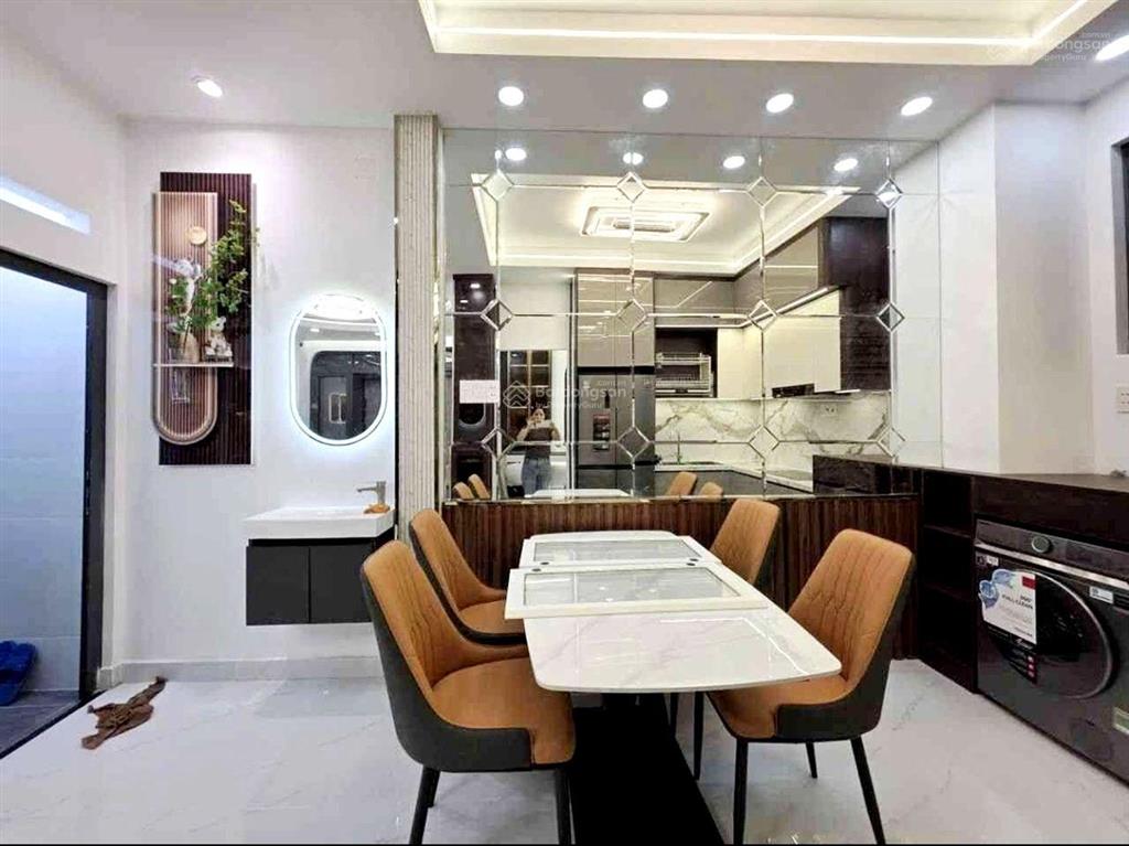 Nhà an lạc. dt(7.2mx13m). 3pn. nhỉnh 5ti. shr chính chủ. hẻm ôtô thông. cạnh kdc t.ê.n l.ử.a.