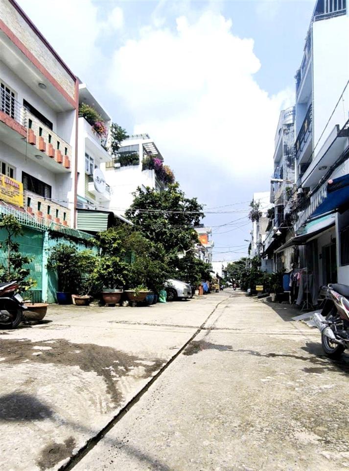 Nhà an lạc. dt(7.2mx13m). 3pn. nhỉnh 5ti. shr chính chủ. hẻm ôtô thông. cạnh kdc t.ê.n l.ử.a.