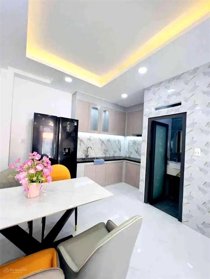 Nhà 95m 3 tầng 3pn hẻm xe hơi thông cạnh kdc nam hùng vương nhỉnh 5 tỷ. ((11)).