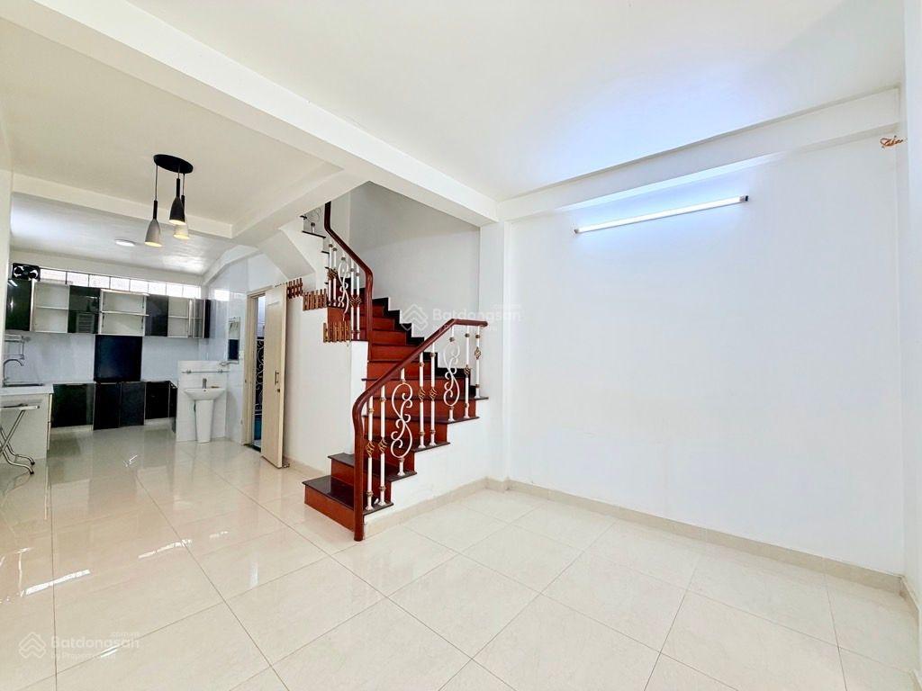 Bán nr 20m2 tại trần khắc chân, 4,2 tỷ, 2pn, 3wc, mặt tiền 6,5m, giá siêu hời