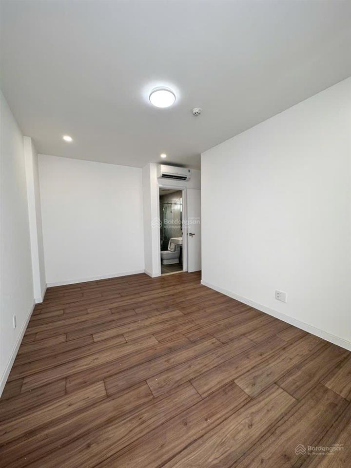 Cần bán căn hộ d'lusso 3pn3wc dt 104m2 view sông thoáng giá 8,7 tỷ