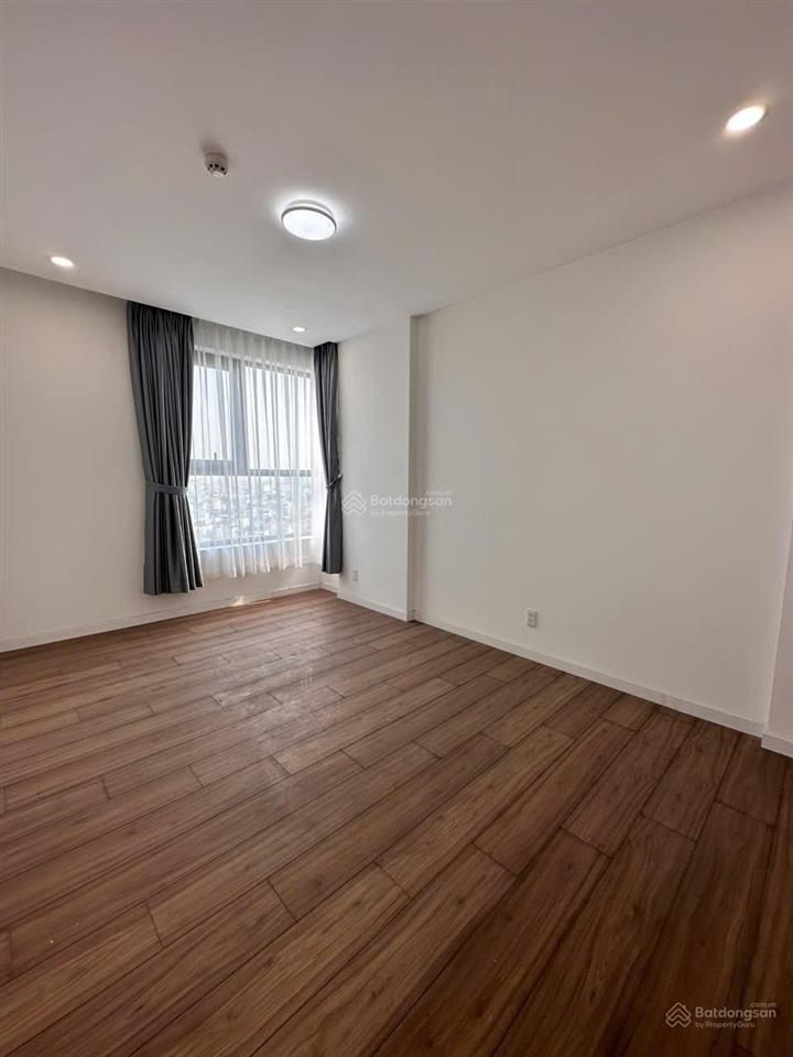 Cần bán căn hộ d'lusso 3pn3wc dt 104m2 view sông thoáng giá 8,7 tỷ