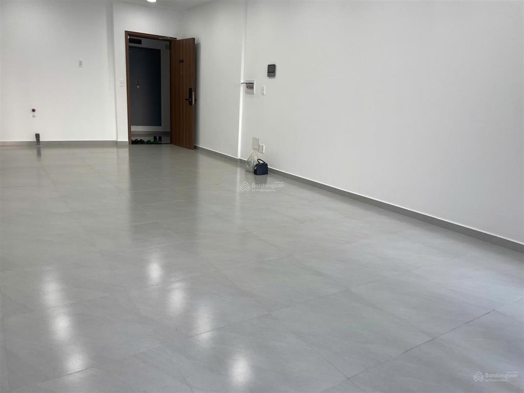 Cần bán căn officetel mt eastmark city, quận 9, diện tích 63m2 vừa ở vừa làm văn phòng giá 2,55 tỷ