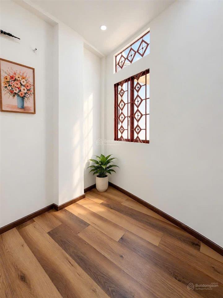 Bán nhà riêng tại phan xích long, 3,15 tỷ, 15 m2, 2pn, 3wc
