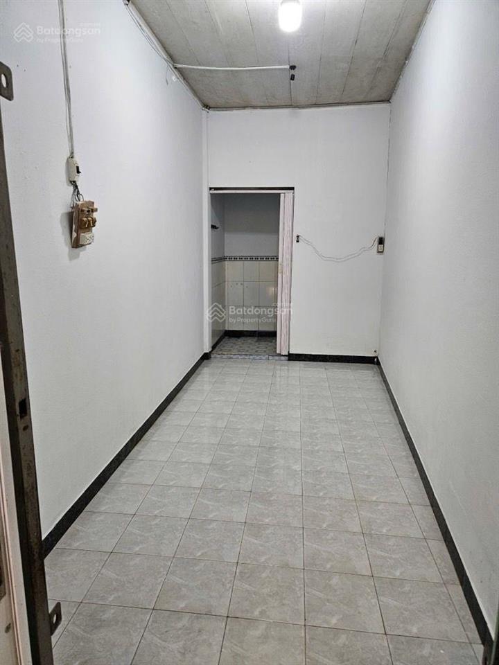 62m2  nhà trệt lửng  tô hiến thành q.10 xe hơi nhỏ vào nhà 7.9 tỷ