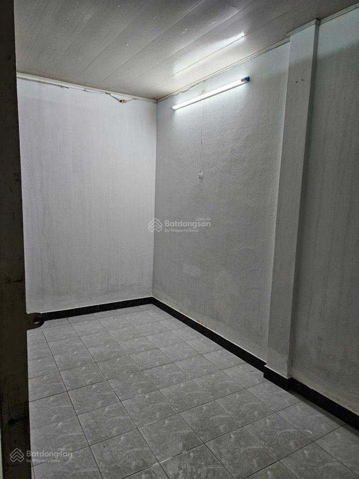62m2  nhà trệt lửng  tô hiến thành q.10 xe hơi nhỏ vào nhà 7.9 tỷ