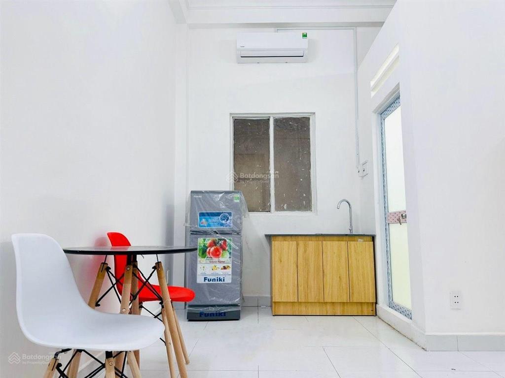 Nhà 5 tầng chdv sát vách bệnh viện y dược  chủ bác sĩ quản lý ko xuể