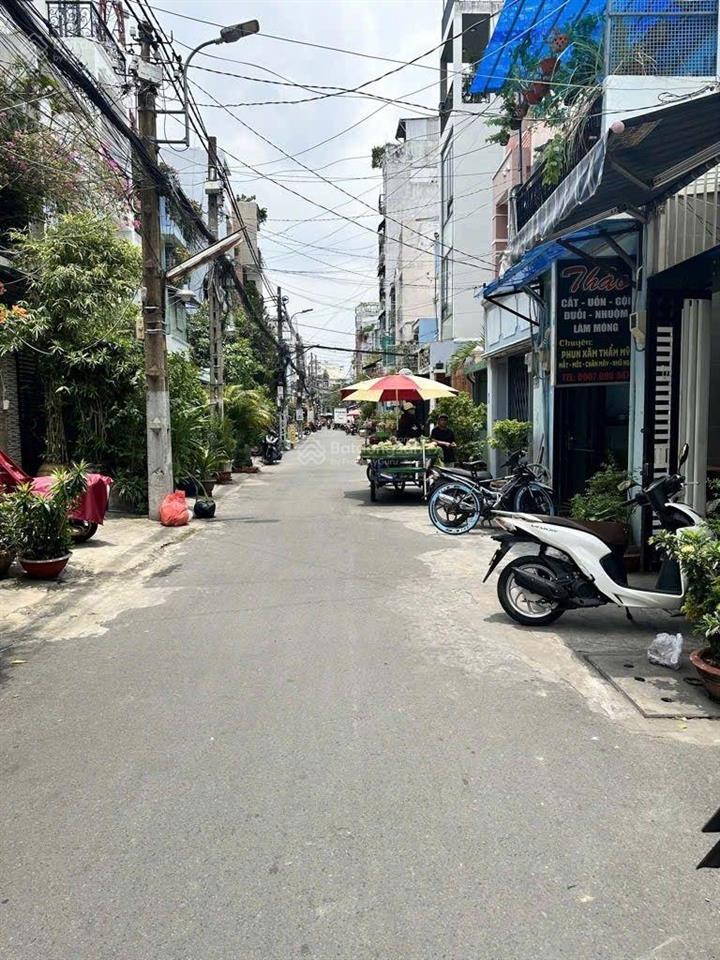 Cho thuê nhà hẻm xe hơi q10 3pn  4 wc kế big c  18 chẹo