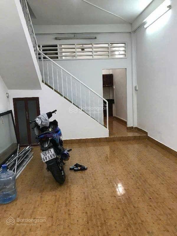 Cho thuê nhà nc đường điện biên phủ p3 q3  3pn  3 wc giá 15tr