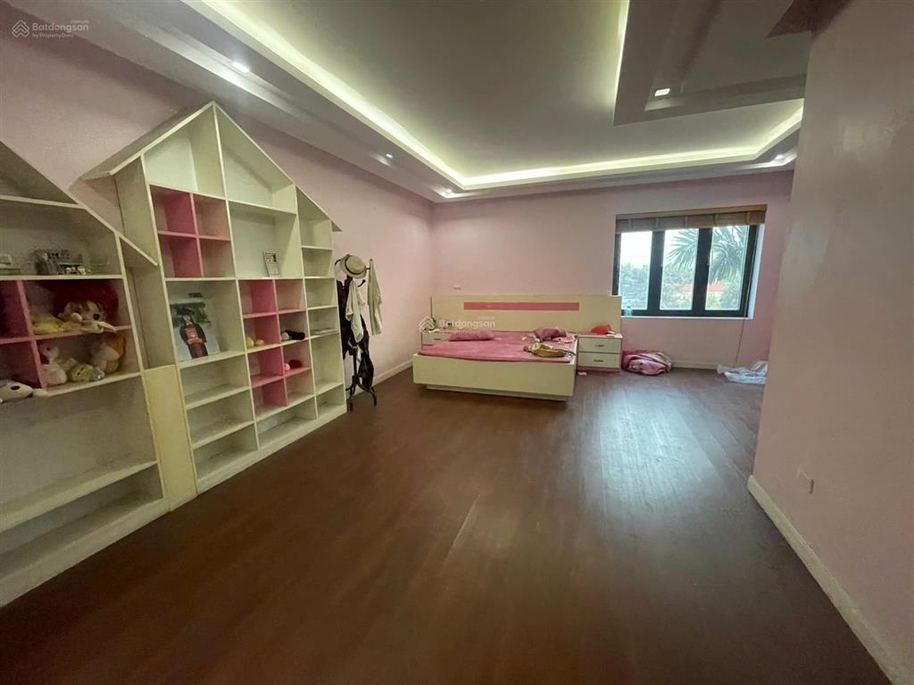 Bán nhà sát vách ninh hiệp  nhà đẹp 4 tầng, ở ngay  cực hiếm!   0945 288 ***