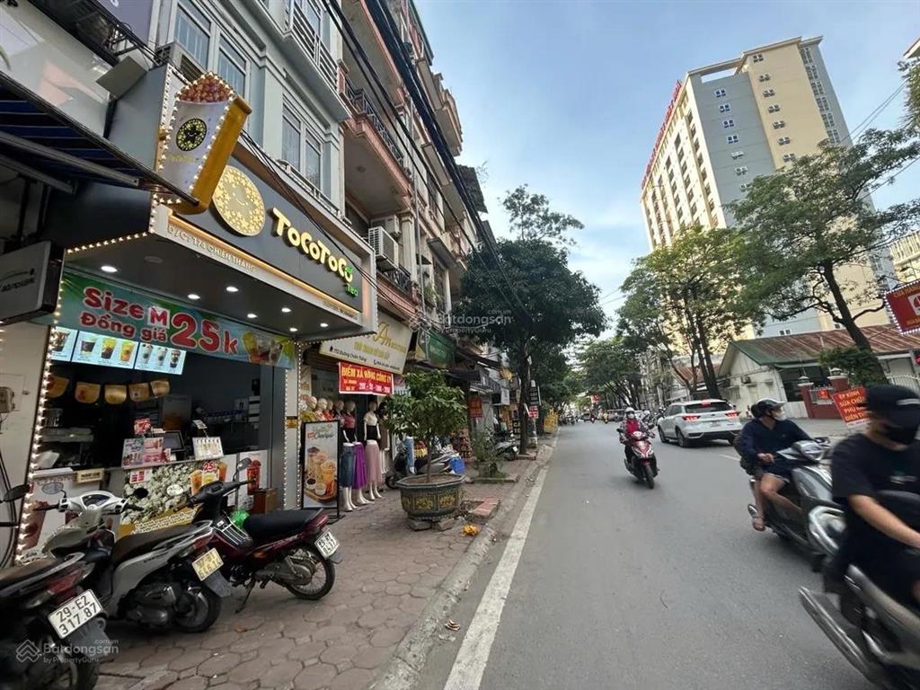 Bán nhà mặt phố 65m2, mặt tiền 6.3m, giá 26 tỷ tại chiến thắng, hà đông, đẹp, nhiều tiện ích.