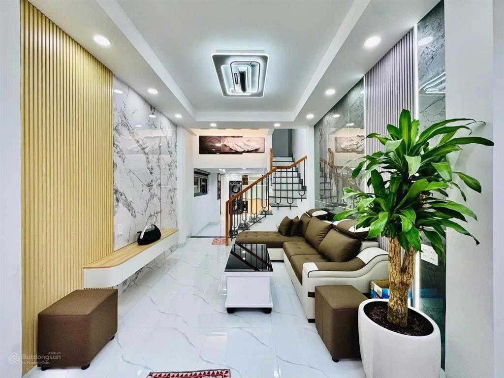  bán nhà gần sân bay tsn 3 tầng 4 phòng ngủ p.4 tân bình  chủ 0938.678. bốn sáu bốn