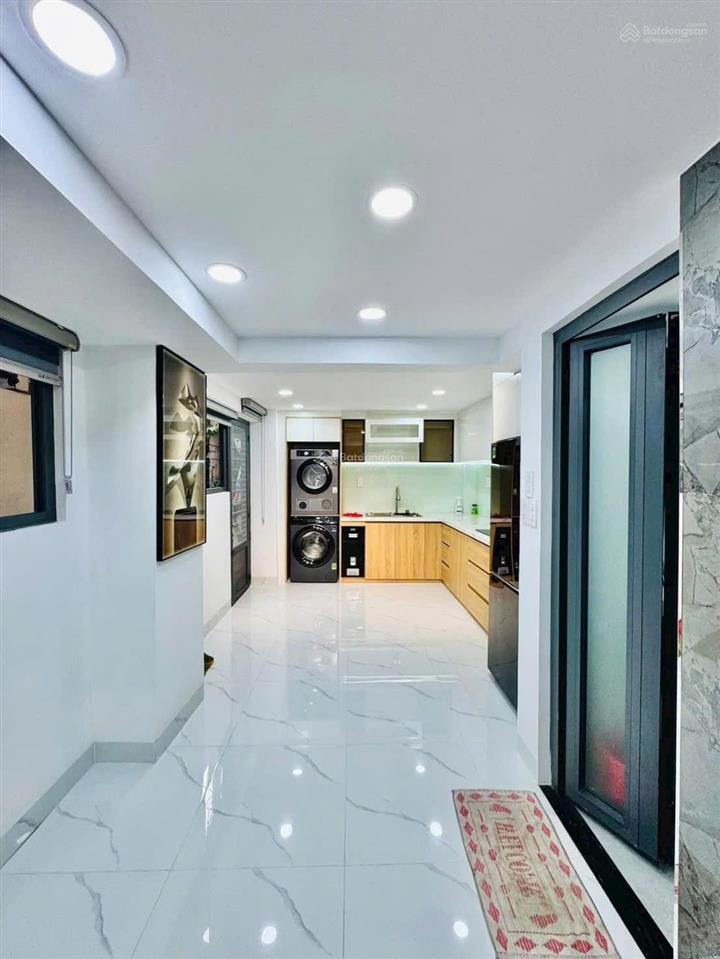  bán nhà gần sân bay tsn 3 tầng 4 phòng ngủ p.4 tân bình  chủ 0938.678. bốn sáu bốn