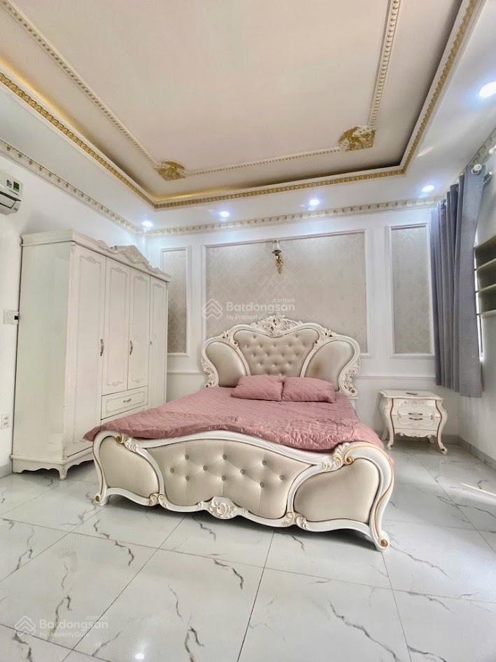 Bán nhà quốc lộ 13 đường xe hơi, khu yên tĩnh chỉ 6,55 tỷ
