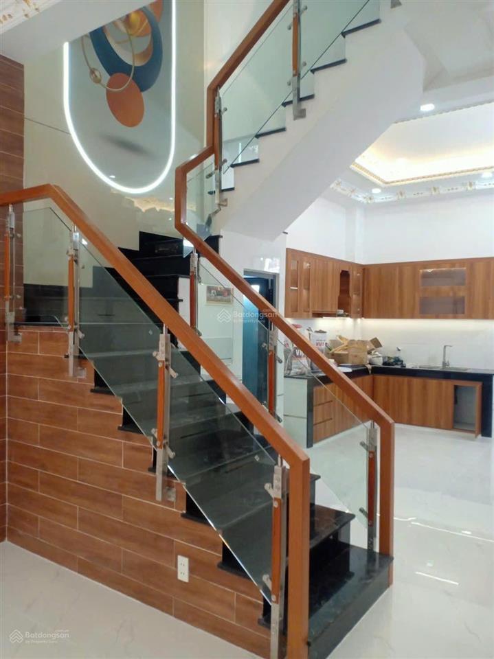 4 tỷ 600  bán nhà hoa giấy phú nhuận 48m2, đang cho thuê 22tr/th, sổ hồng sẵn