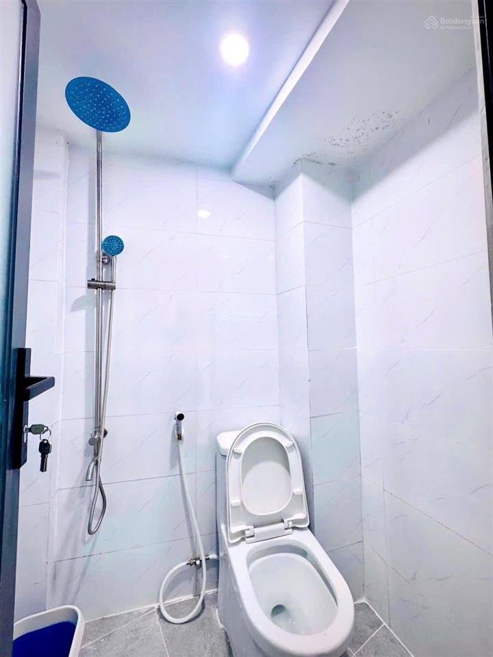 Dưới 2 tỷ có nhà trung tâm gò vấp  diện tích 42.5m2 gồm 3pn và 4wc rộng rãi giá tốt khách xem sớm