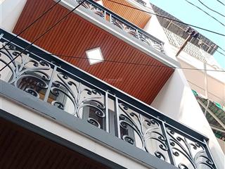 Bán nhà đường ngô quyền  quận 10  20m2  4 tầng  nhà đẹp ở ngay  nhỉnh 4 tỷ
