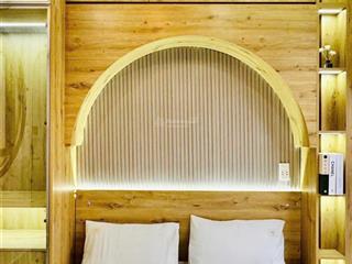 Bán nhà đẹp huỳnh văn bánh, phú nhuận  3 tầng  18m2  tặng nội thất  chỉ 4.68 tỷ