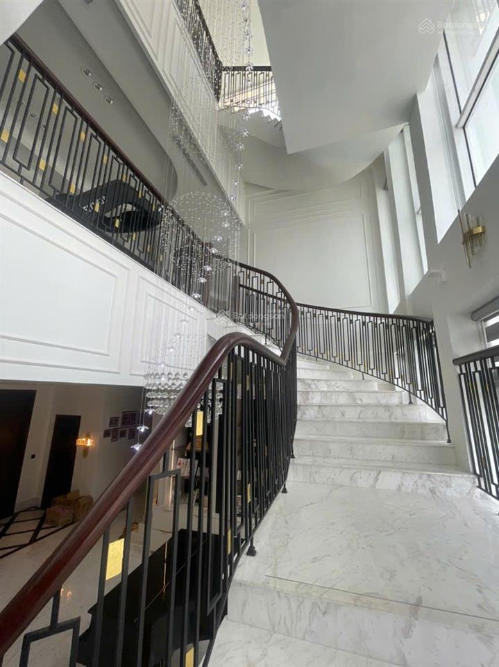 Penthouse 750m² 3 sàn sunrise city quận 7 không gian đẳng cấp view đẹp hiếm có tại tp.hcm