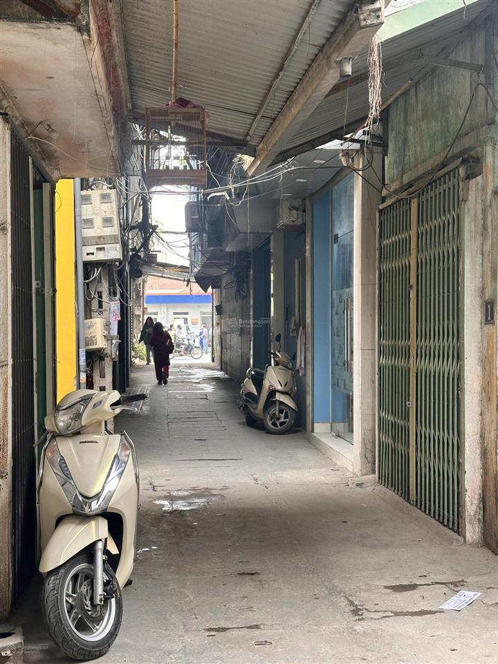 Biên gianghà đông #3tỉ nhỉnh ô tô đỗ cách 10m. giao thông thuận tiện.
t1 khách ,bếp, wc