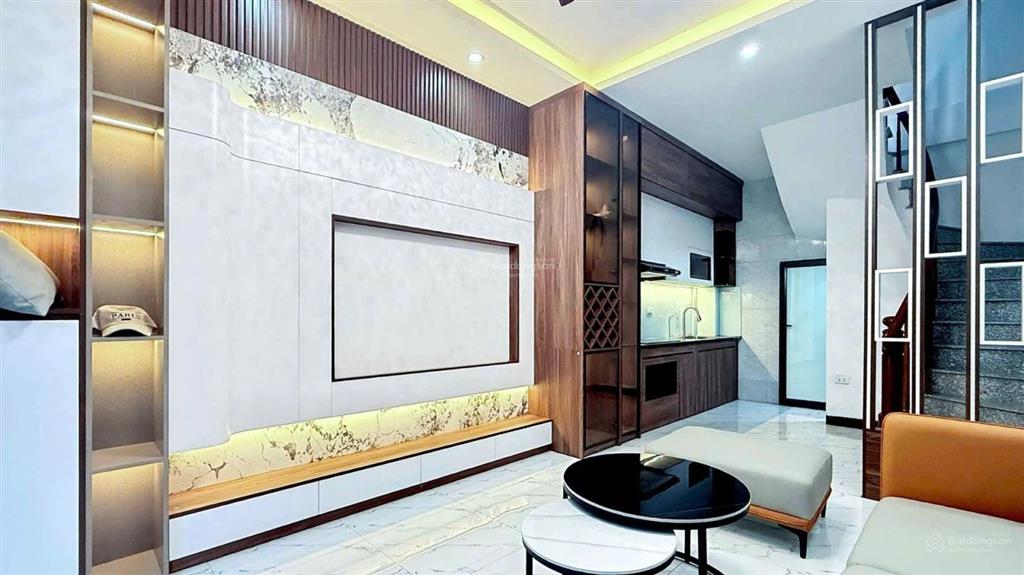 4.7 tỷ  35m2 phú lương. nhà 5 tầng, 6ngủ, tiện cho sinh viên thuê. vị trí ngay sát đại học đại nam