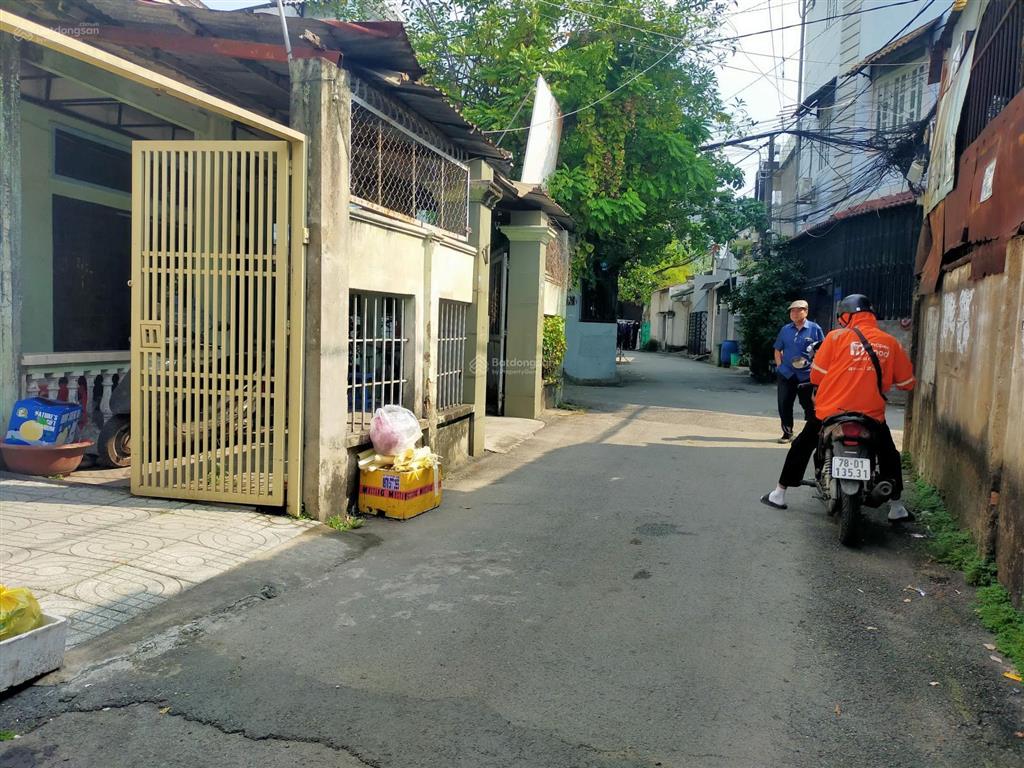 Nhà 2 tầng ngang 6m, ô tô ngủ nhà. nhỉnh 5 tỷ.
