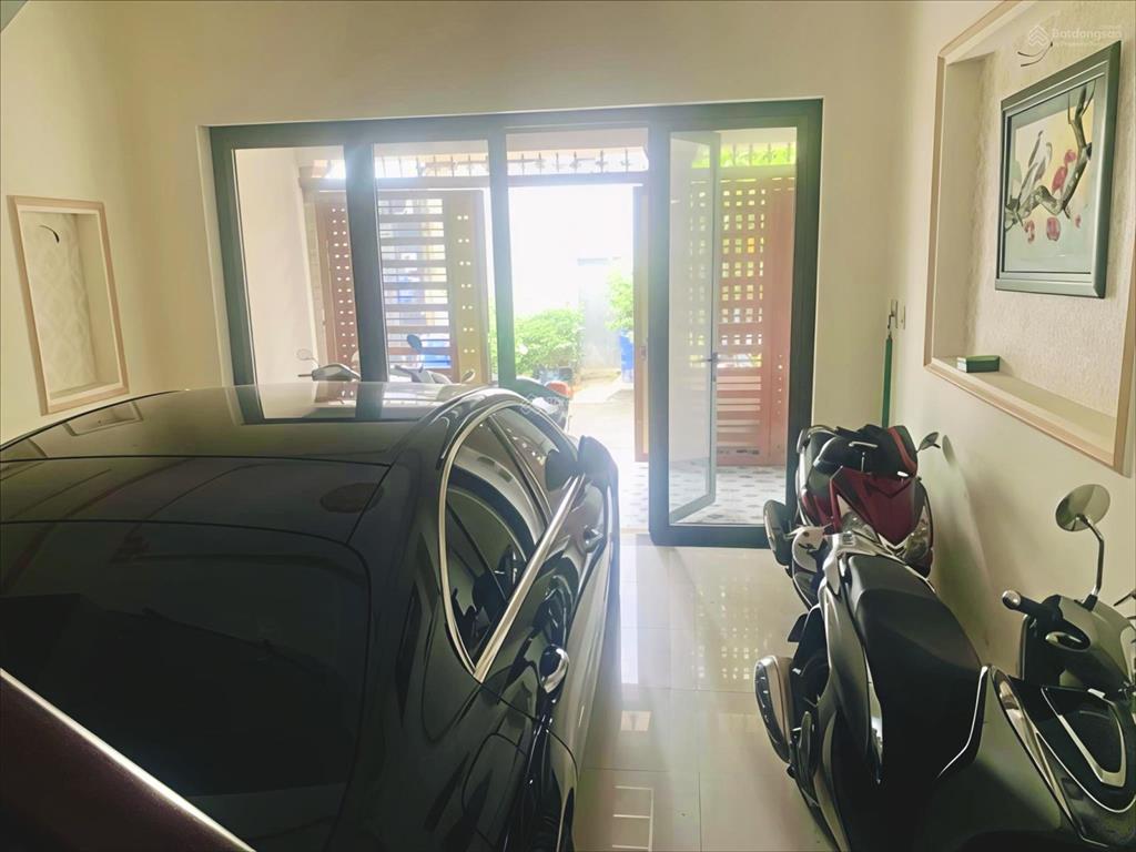 Nhà 3 tầng ô tô ngủ nhà ngay tô ngọc vân linh đông 9tỷ