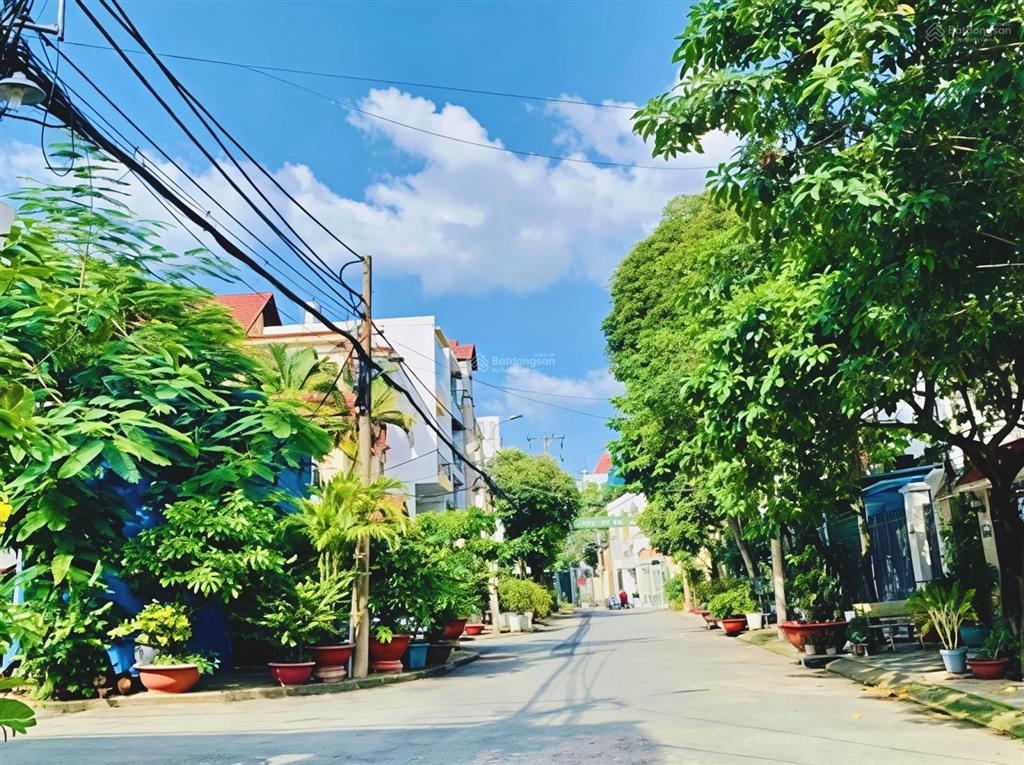 Nhà 5 tầng khu phân lô hoàng diệu 2, thủ đức, đh ngân hàng giá 10 tỷ.