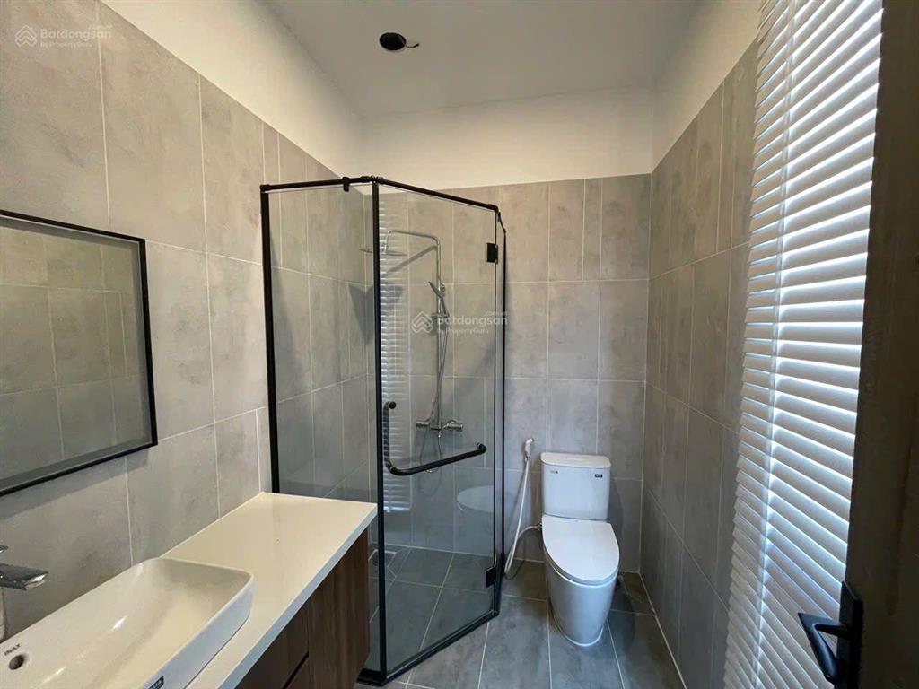 Nhà mới mặt tiền 4 tầng đường số 9, (linh tây cũ) phạm văn đồng nhỉnh 7,5 tỷ.