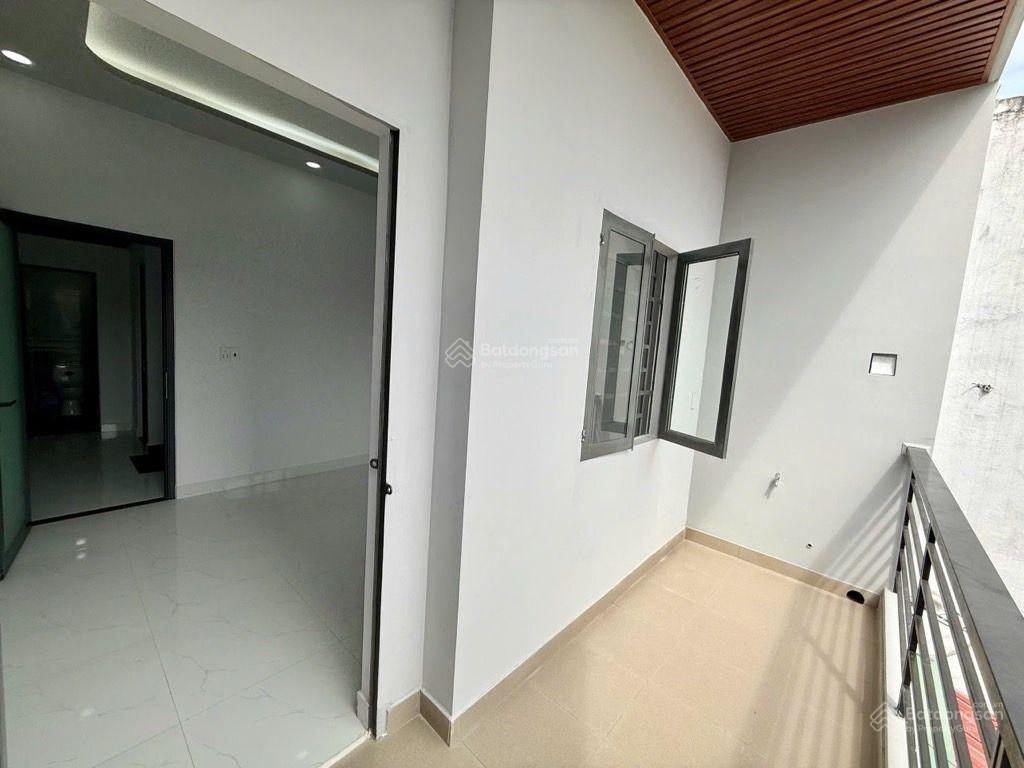 Bán nhà phạm văn chí, lò gốm, hậu giang, phường 8, quận 6, dt 7.5 x 11m = 82m2 giá 5.4 tỷ